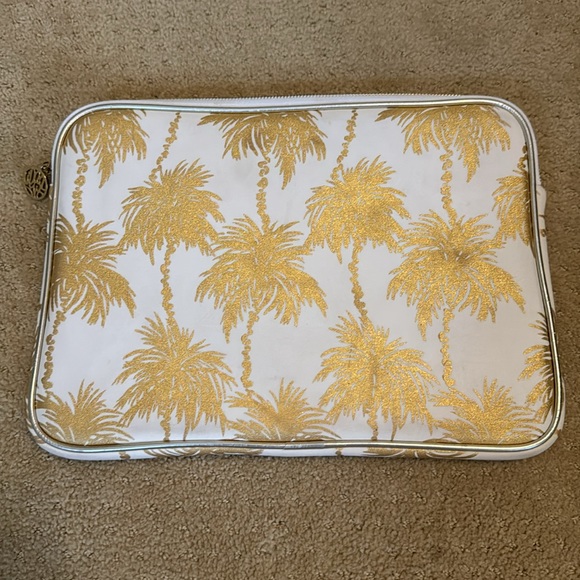 Lilly Pulitzer Gold and White Laptop Case Gently Used - Picture 5 of 6